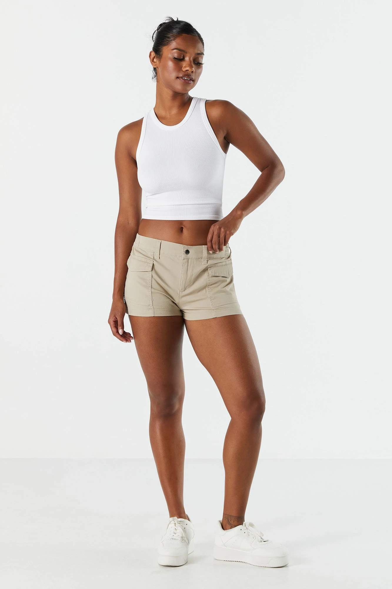 Poplin Low Rise Cargo Short - Image 12
