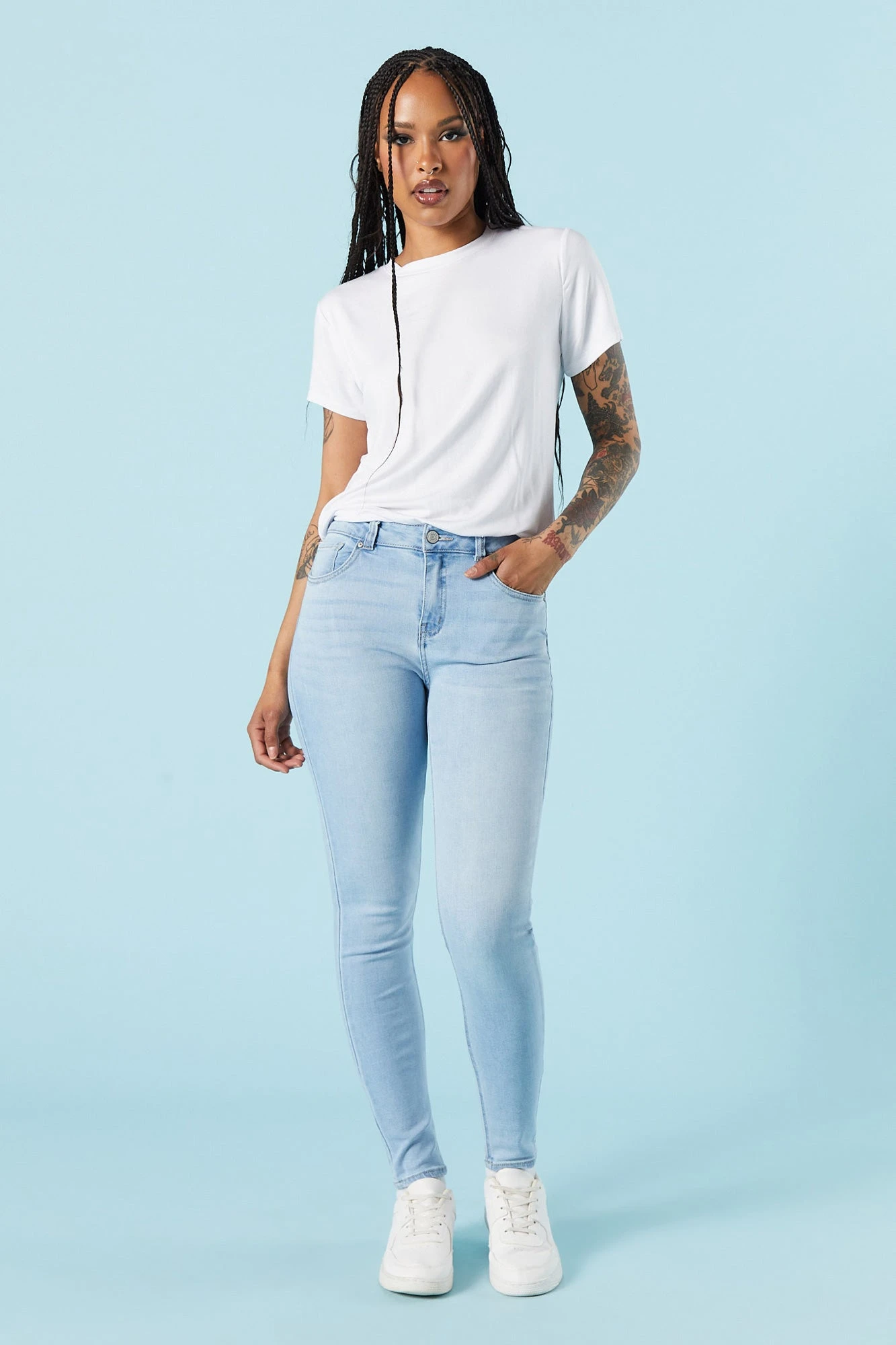 Light Wash Rio Mid Rise Skinny Jean